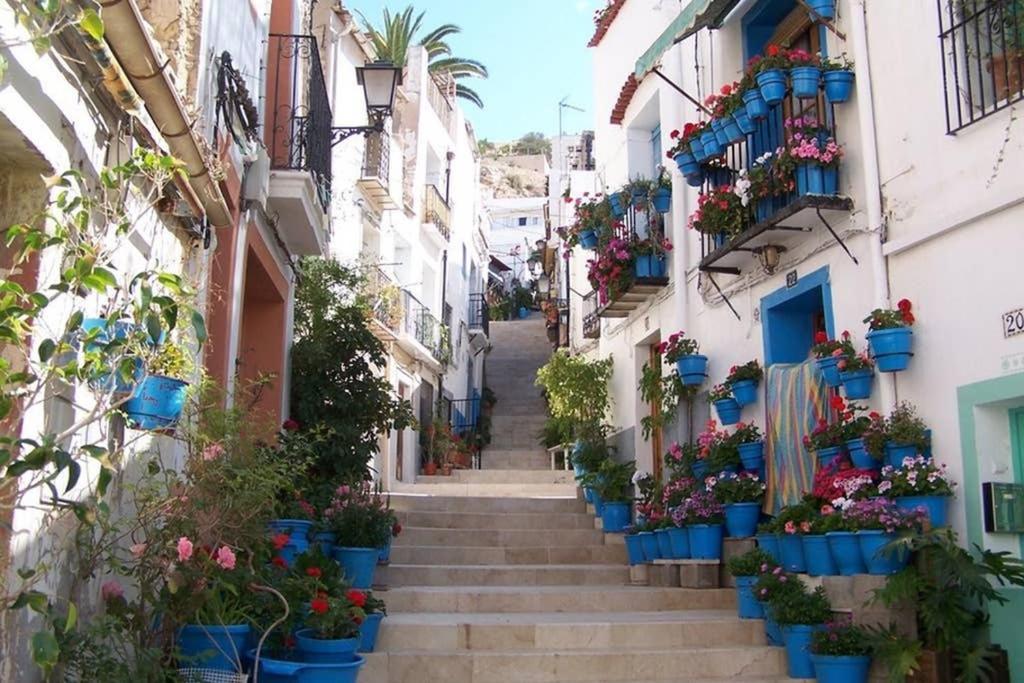 Apartamento En El Centro De Alicante Exteriör bild