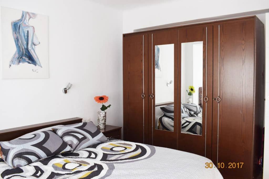 Apartamento En El Centro De Alicante Exteriör bild