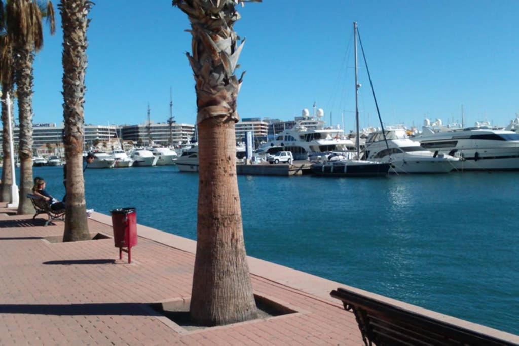 Apartamento En El Centro De Alicante Exteriör bild
