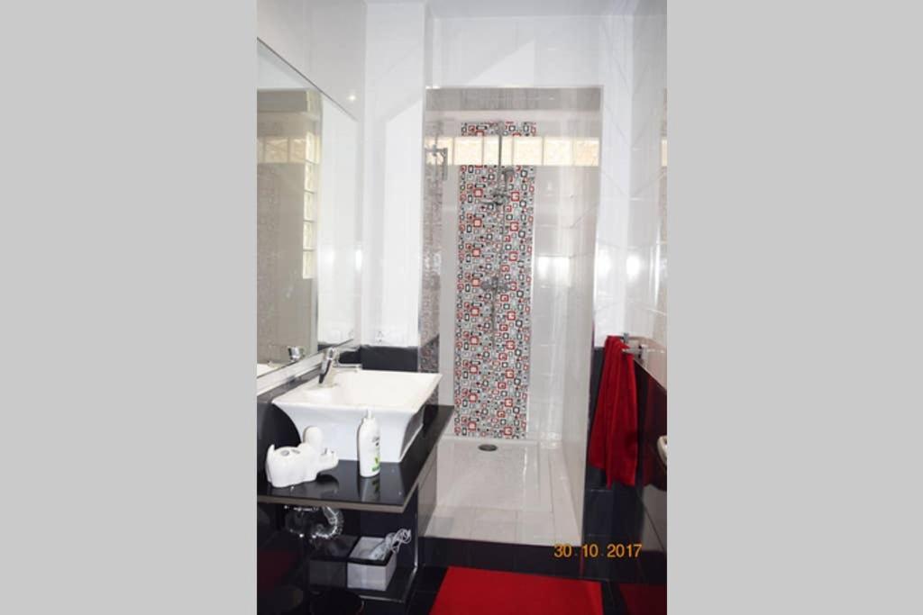 Apartamento En El Centro De Alicante Exteriör bild
